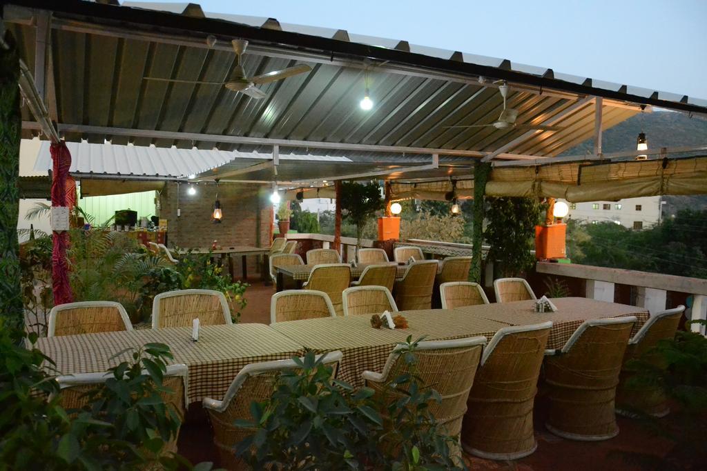 Anandam Palace Pushkar Bagian luar foto